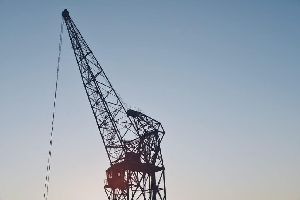 Construction crane